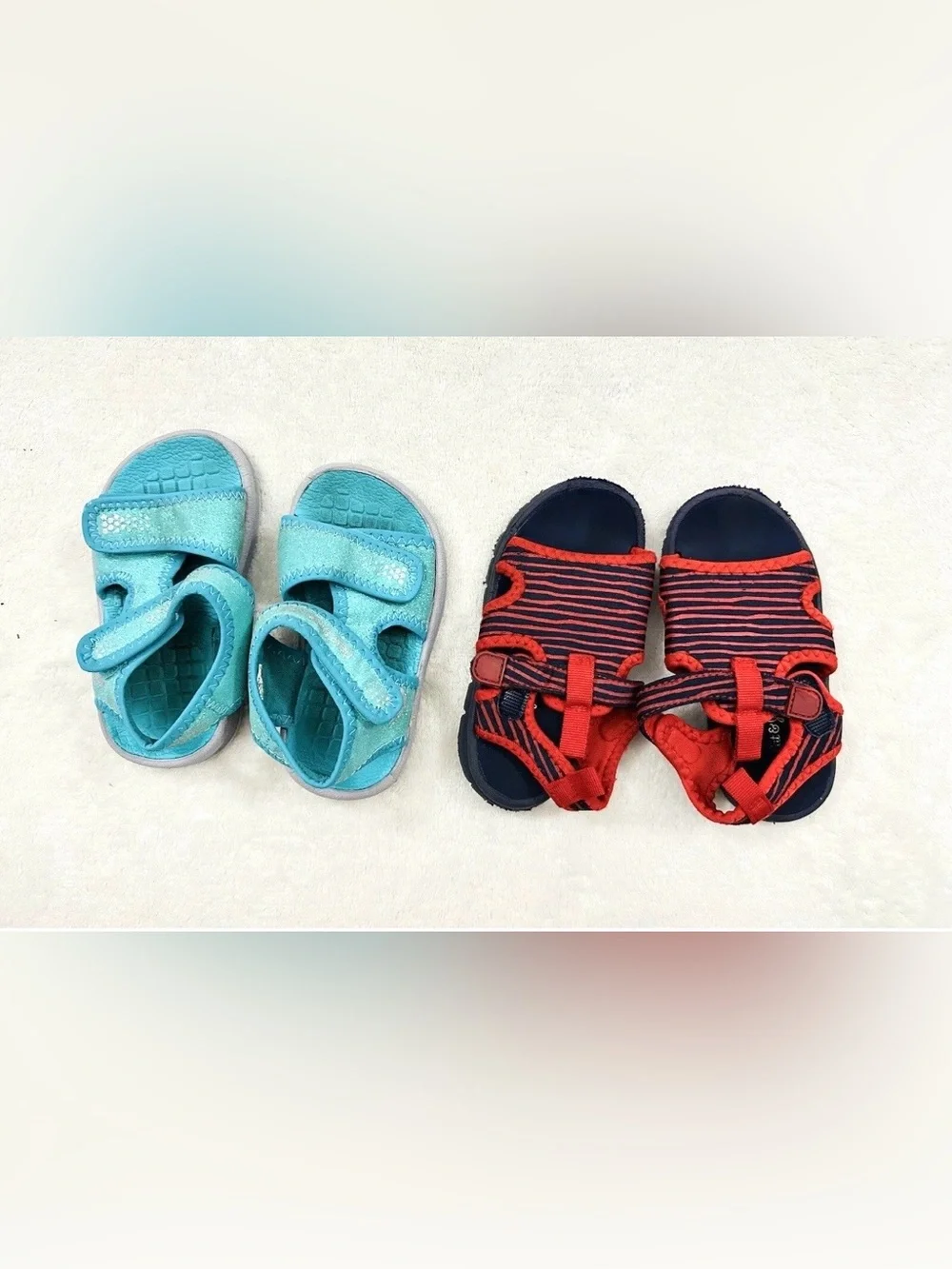 New Balance Girl / Boys kids Sandals Lot Size US 7